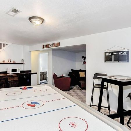Wow! Spacious Retreat & Amazing Yard 2400+4Bd/3Bth Уичита Экстерьер фото