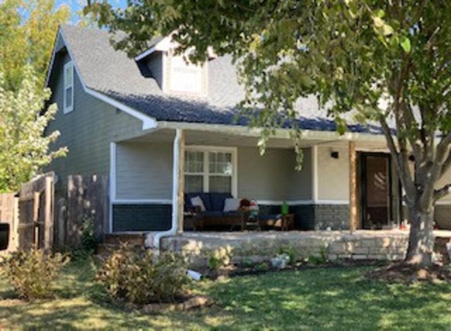 Wow! Spacious Retreat & Amazing Yard 2400+4Bd/3Bth Уичита Экстерьер фото