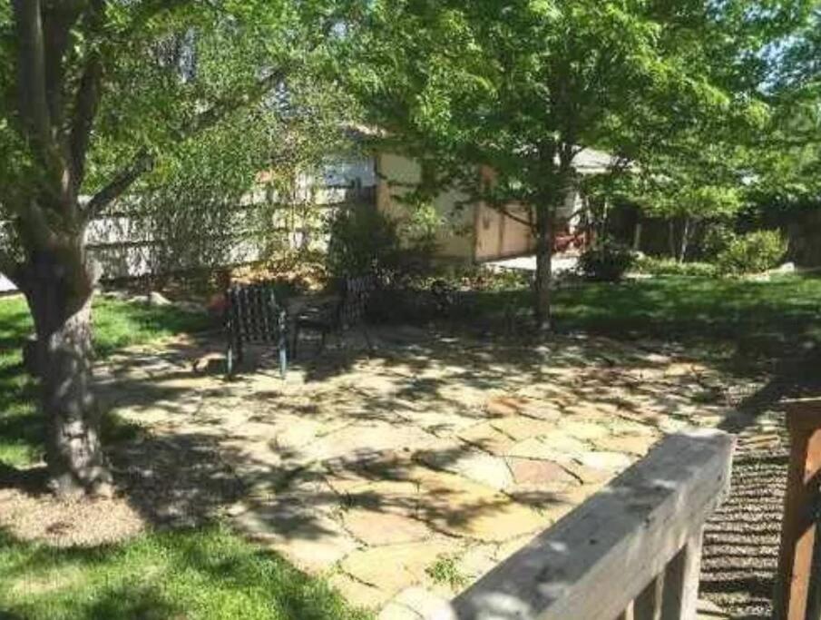 Wow! Spacious Retreat & Amazing Yard 2400+4Bd/3Bth Уичита Экстерьер фото