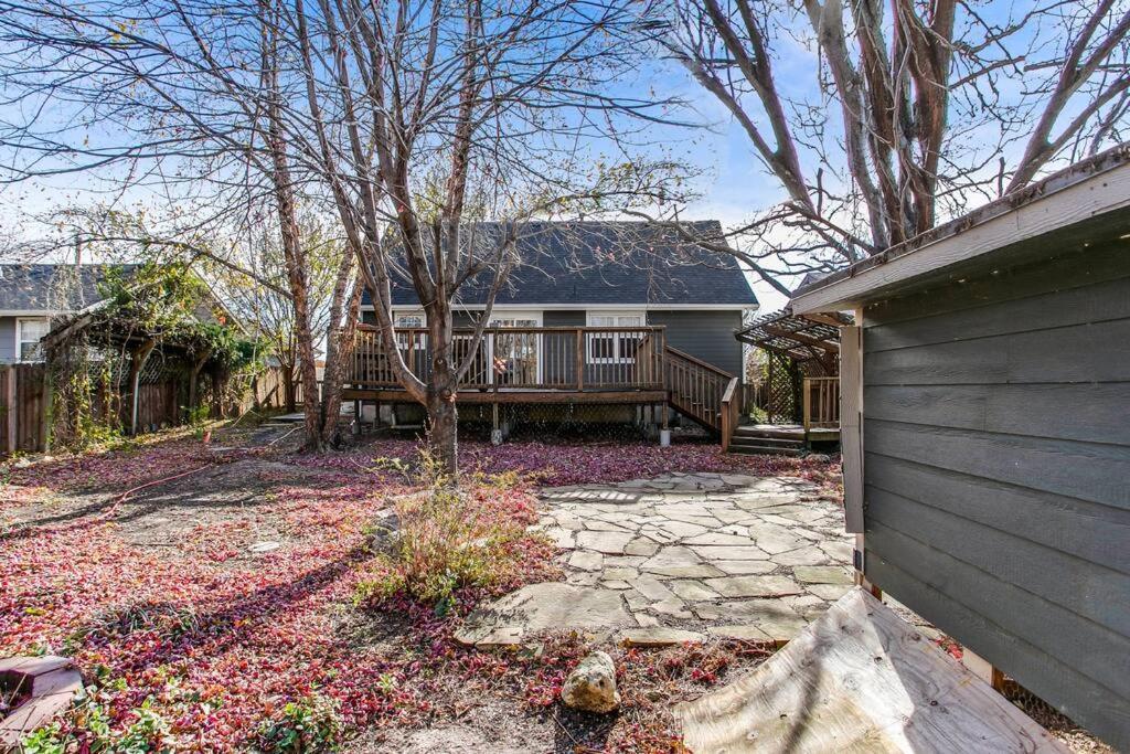 Wow! Spacious Retreat & Amazing Yard 2400+4Bd/3Bth Уичита Экстерьер фото